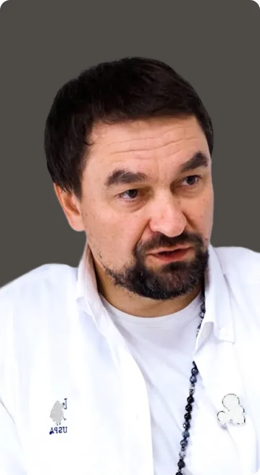 Денис Мартынов
